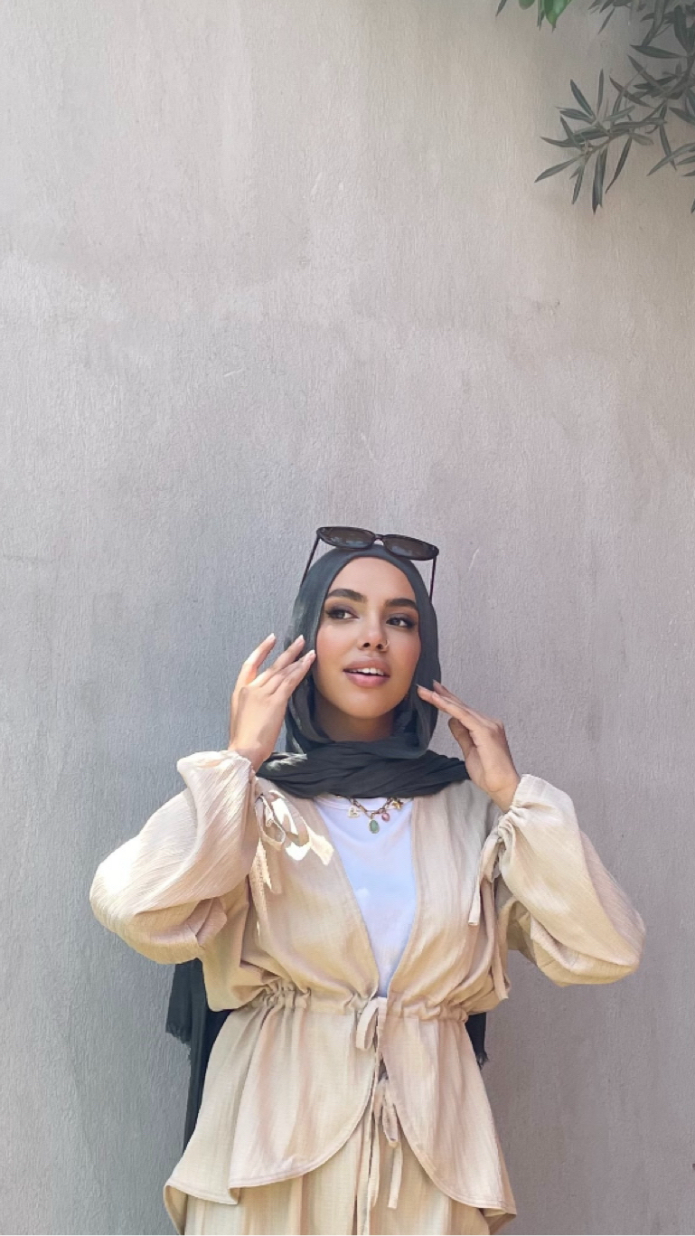 Knotella Blouse